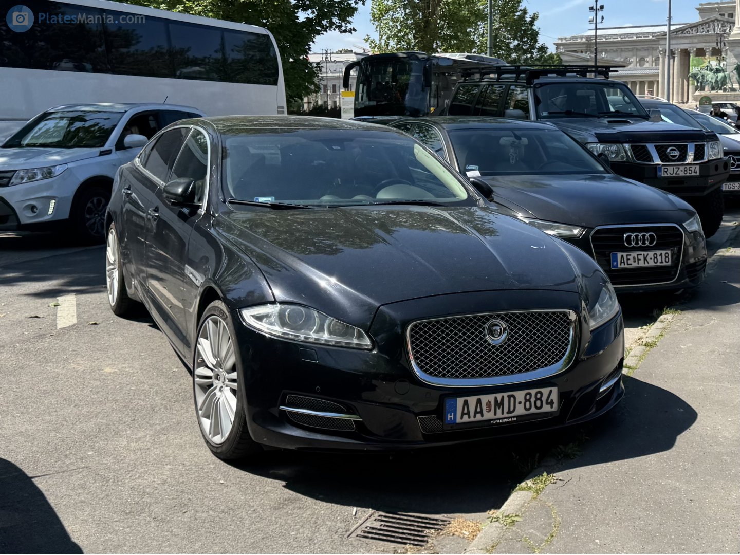 AA MD-884, Jaguar XJ 