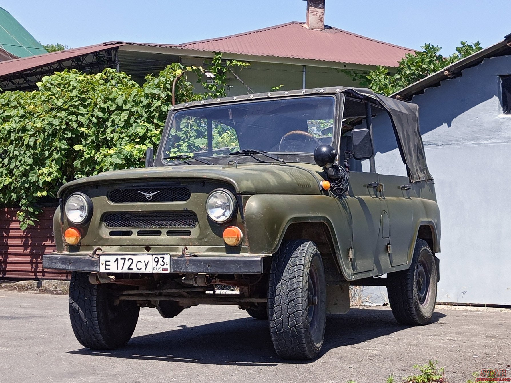 е 172 су 93, UAZ 469/3151 3152, 1985–2005
