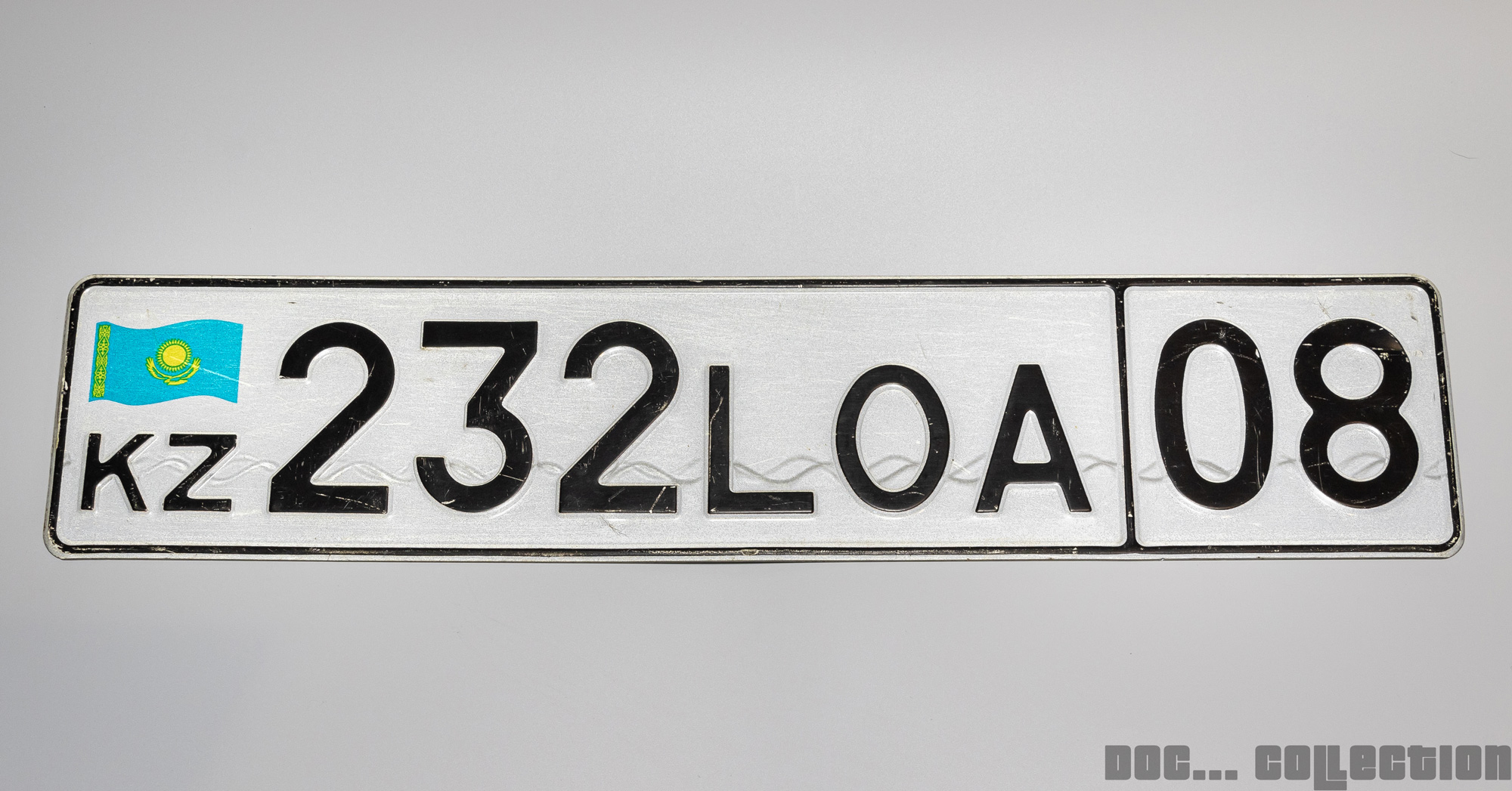 232 LOA 08, License plate without vehicle 