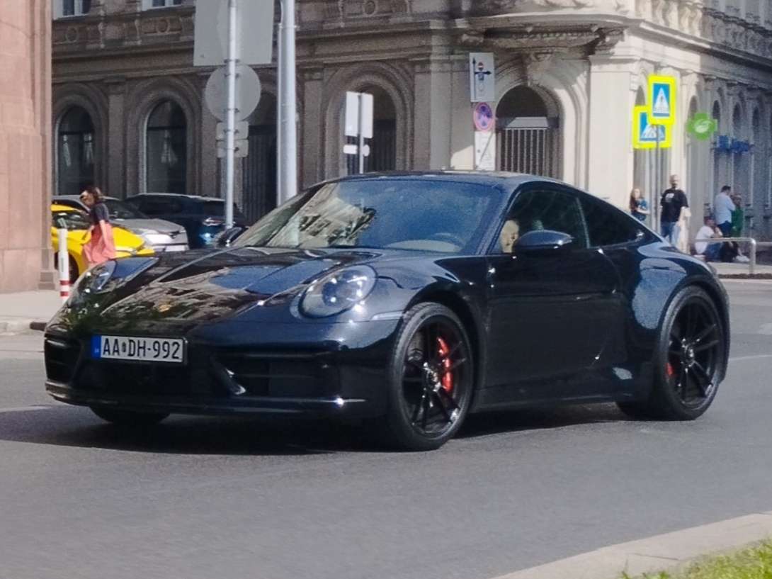 AA DH-992, Porsche 911 8th gen Coupé (992.1), 2019–2025
