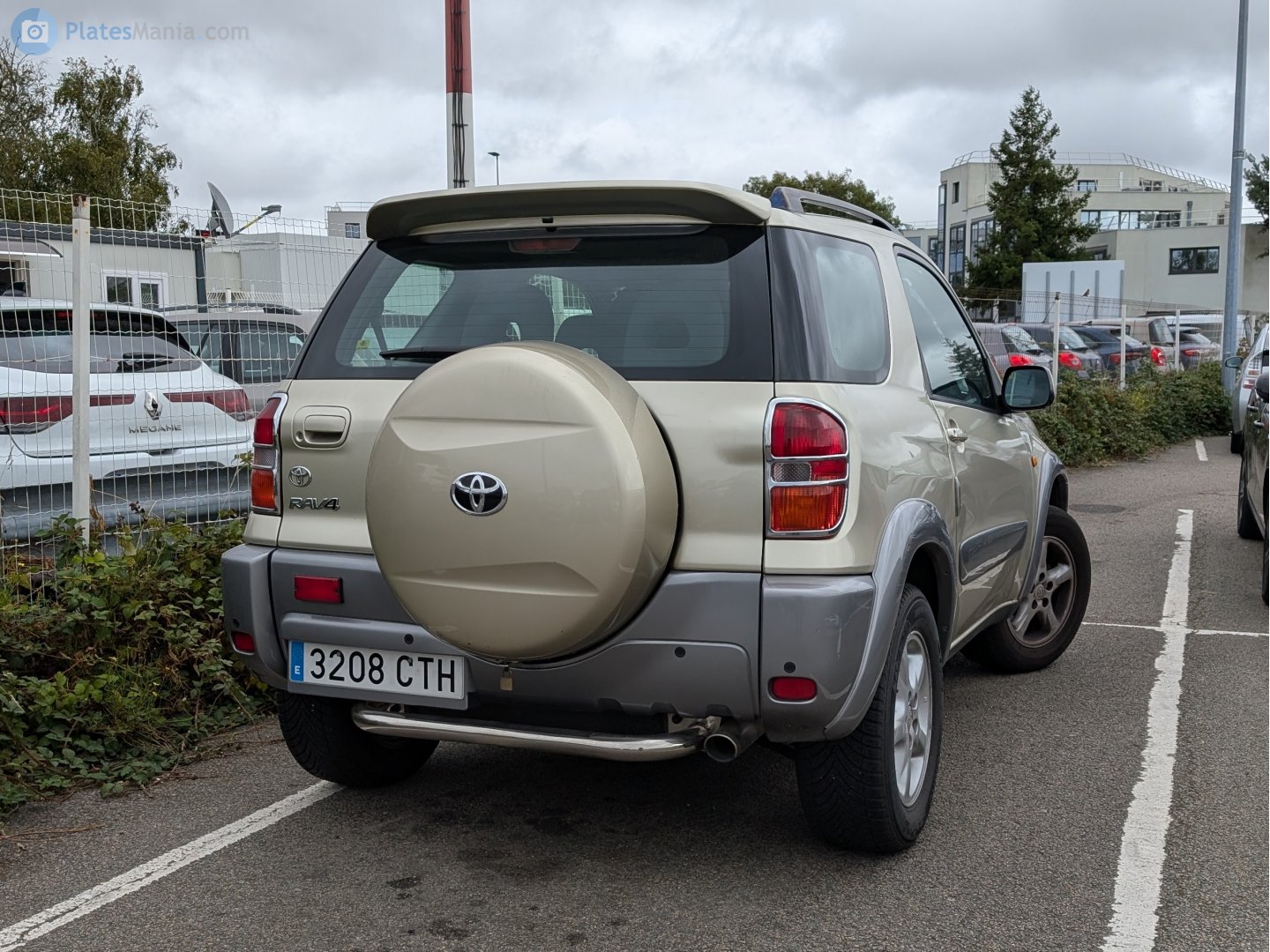 3208 CTH, Toyota RAV4 2nd gen 3-door SUV (XA20), 2000–2005