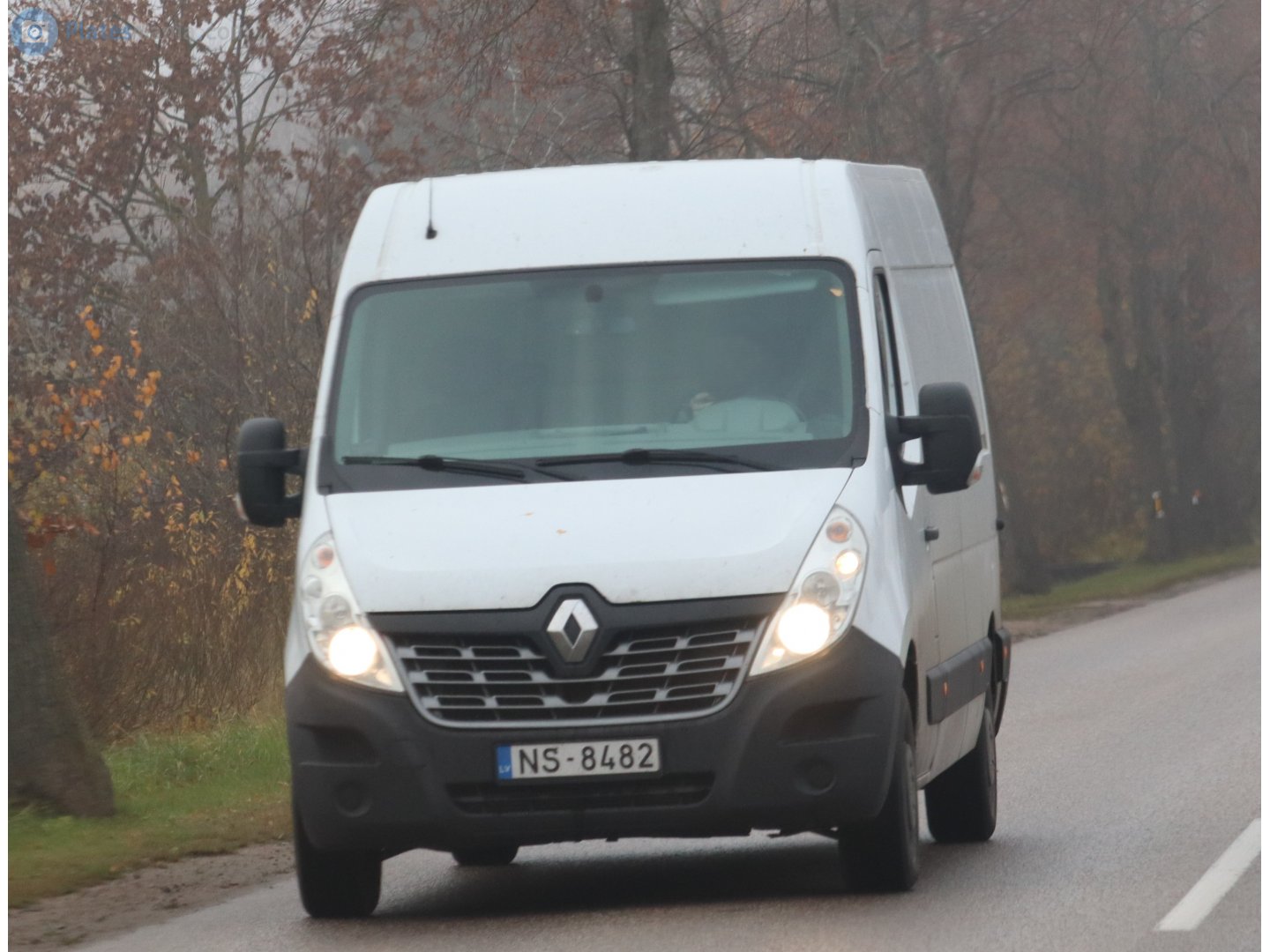 NS-8482, Renault Master 