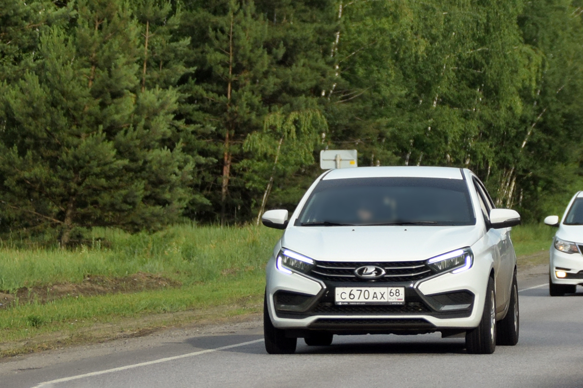 с 670 ах 68, Lada (VAZ) Vesta 1st gen Cross Sedan (GFL), facelift, 2022–