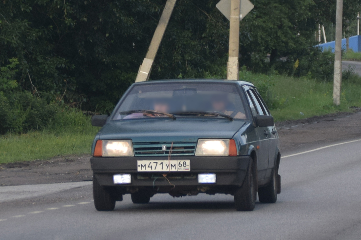 м 471 ум 68, Lada (VAZ) 2109 2109 Спутник (Samara/Forma/Sputnik), 1987–2004 (–2011 for others)