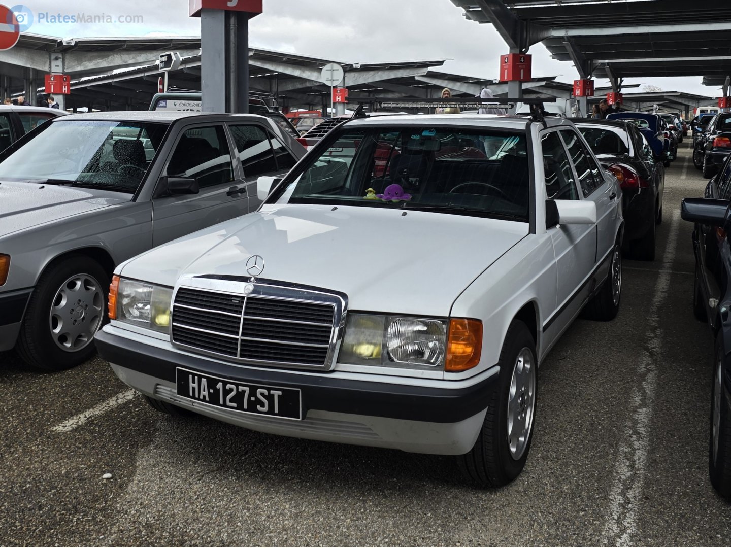 HA-127-ST, Mercedes-Benz C-Klasse 190 Sedan (W201), 1982–1993