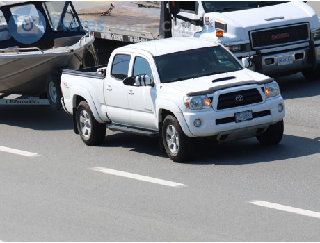 EB-5582, Toyota Tacoma