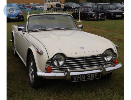 VHN 38F, Triumph TR4