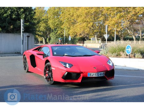 EJ-172-KH, Lamborghini Aventador