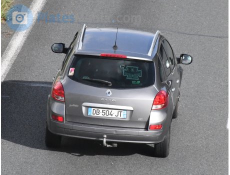 DB-504-JT, Renault Clio