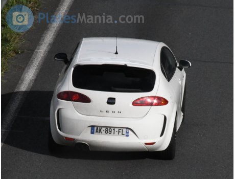 AK-891-FL, SEAT León