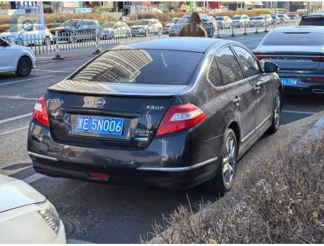 黑E·5N006, Nissan Teana