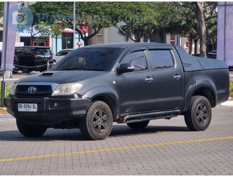 DB 8284 AL, Toyota Hilux