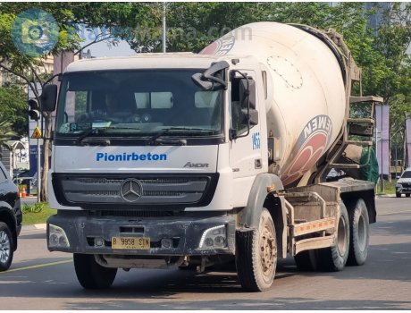 B 9958 STN, Mercedes-Benz Axor