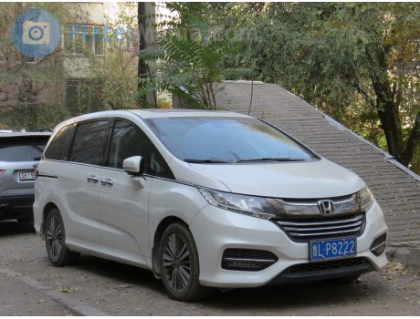 鲁L·P8222, Honda Odyssey