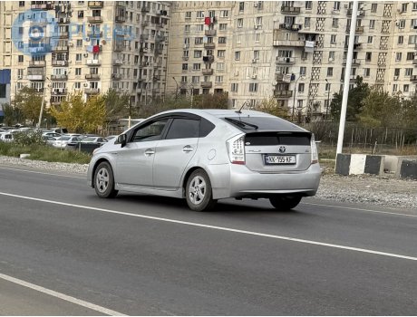 KK-155-KF, Toyota Prius