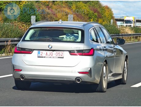 2-AJQ-052, BMW 3 Series