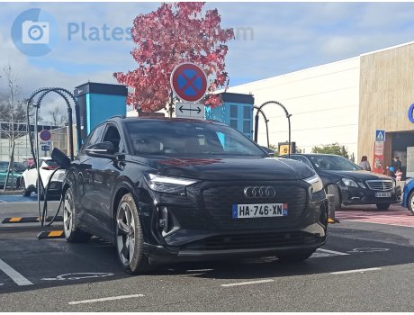 HA-746-XN, Audi Q4 e-tron