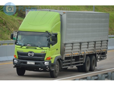 B 9405 TEN, Hino 500 Series