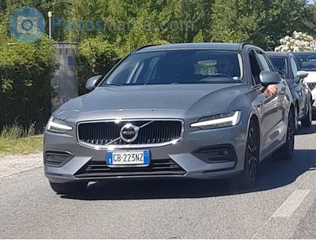 GB 223 NZ, Volvo V60