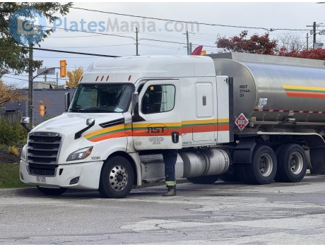 PVC 009, Freightliner Cascadia