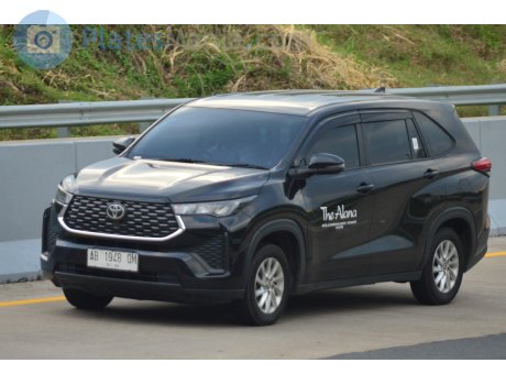 AB 1948 QM, Toyota Innova