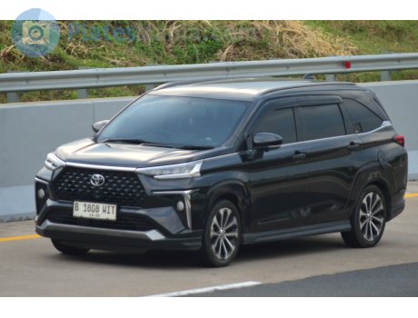 B 1808 WIT, Toyota Veloz