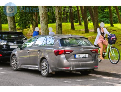 JM-31, Toyota Avensis