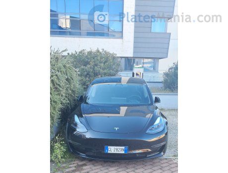 GL 282 XN, Tesla Model 3