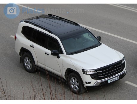 988 AIK 10, Toyota Land Cruiser