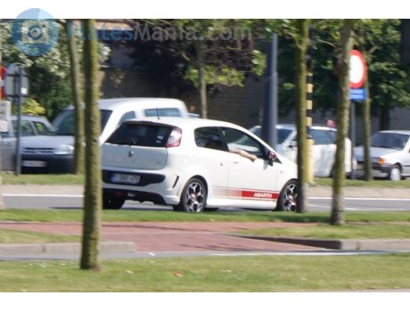 1-DWG-470, Abarth Punto Evo