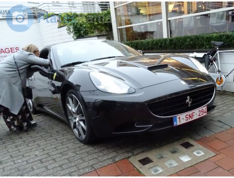 1-SNF-294, Ferrari California