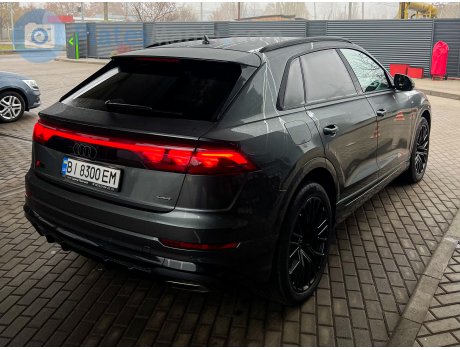 BI 8300 EM, Audi Q8