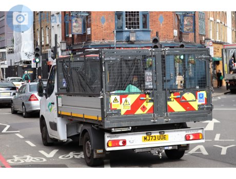 MJ73 UUE, Renault Master