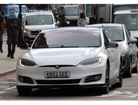 KR02 GEE, Tesla Model S