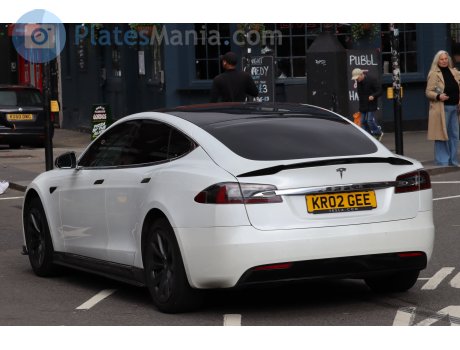 KR02 GEE, Tesla Model S