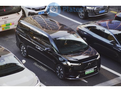 沪A·ED1793, Volvo EM90