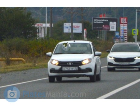 н742тр15, Lada (VAZ) 2190 Granta