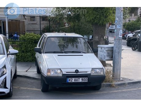 42 AAT 900, Skoda Favorit