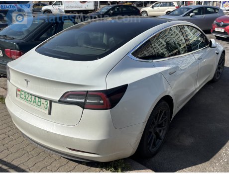 E923 AB-3, Tesla Model 3