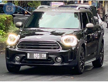 D 801 IW, MINI Countryman