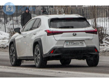 773 AED 15, Lexus UX