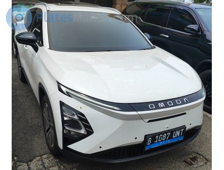 B 1087 UNT, Omoda C5