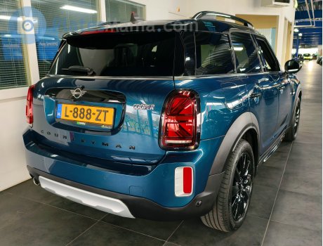 L-888-ZT, MINI Countryman
