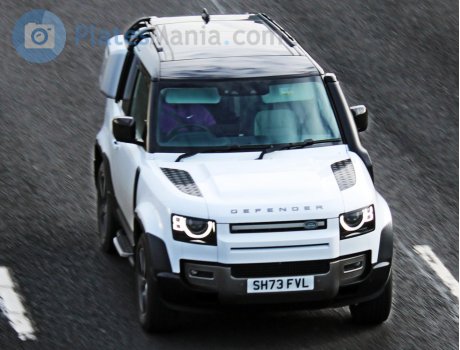 SH73 FVL, Land Rover Defender