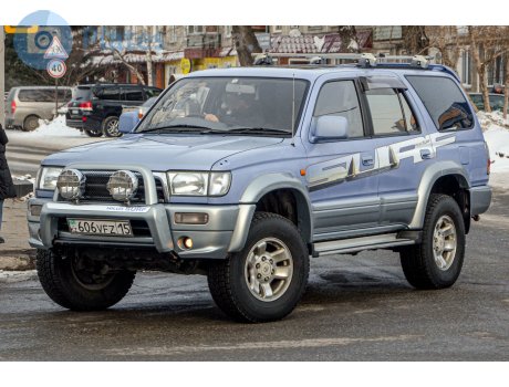 606 VFZ 15, Toyota Hilux Surf