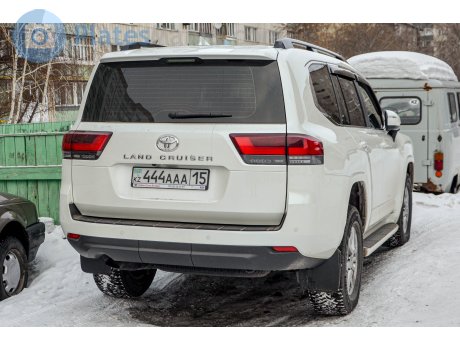 444 AAA 15, Toyota Land Cruiser