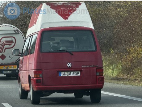 LL W 609, Volkswagen Caravelle