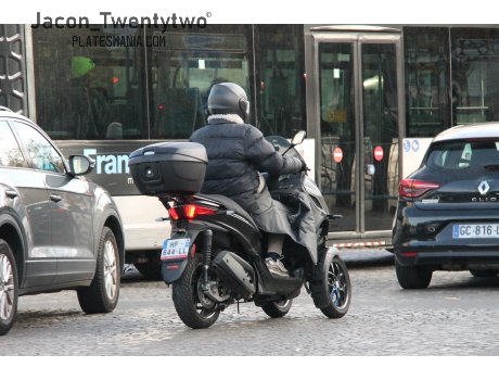 HF-644-LL, Piaggio MP3