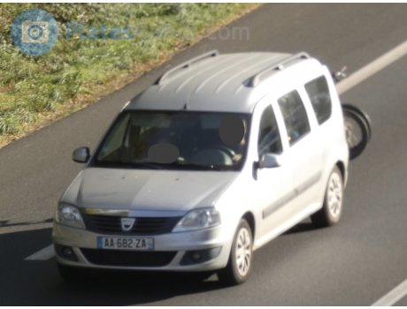 AA-682-ZA, Dacia Logan