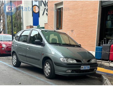 B8796, Renault Scénic